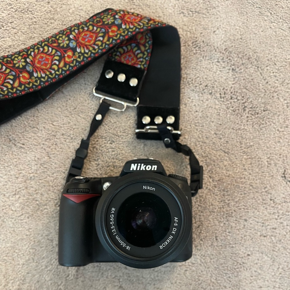 Nikon D90 - Picture 3 of 17
